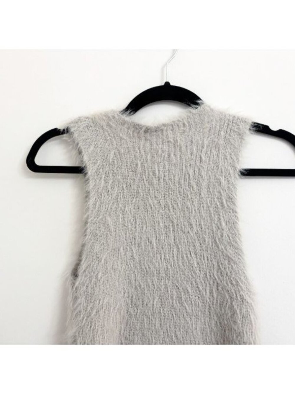 EUC Zara Fuzzy Lavender Sleeveless High Neck Fitted Top - sz S - Picture 4 of 12